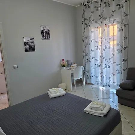 בית הארחה Nautilus Focene