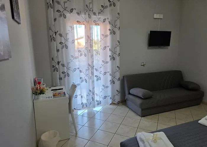 Nautilus בית הארחה 3*